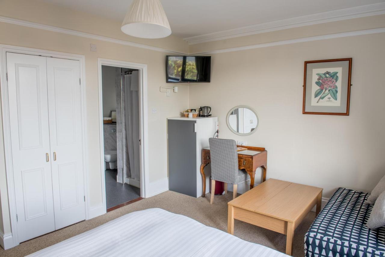 Toothbrush At Lattice - Guest Kitchen & Ev Recharging Gasthof Ipswich