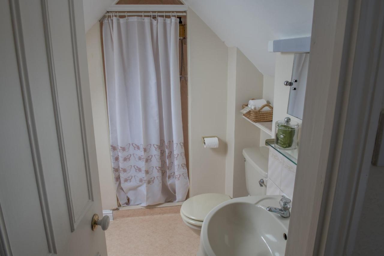 Toothbrush At Lattice - Guest Kitchen & Ev Recharging Gasthuis Ipswich